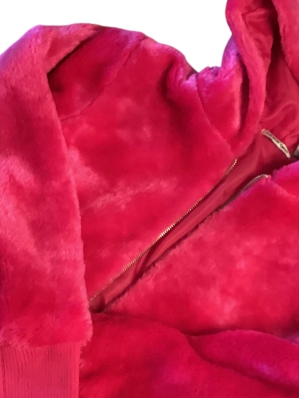 Y2K energie Faux Fur Fushia Bomber